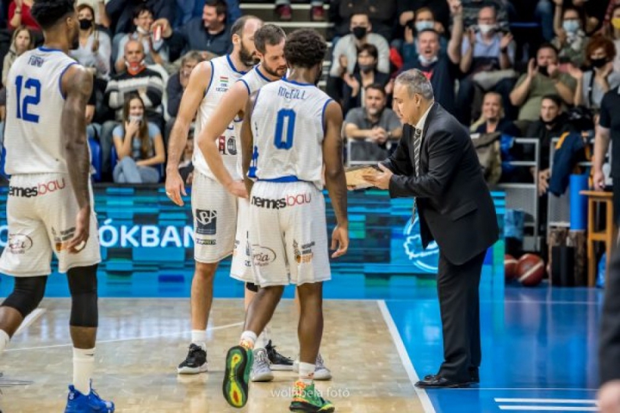 Ο Φλεβαράκης νίκησε κατά κράτος τον Βόβορα στον ελληνικό εμφύλιο της Ουγγαρίας