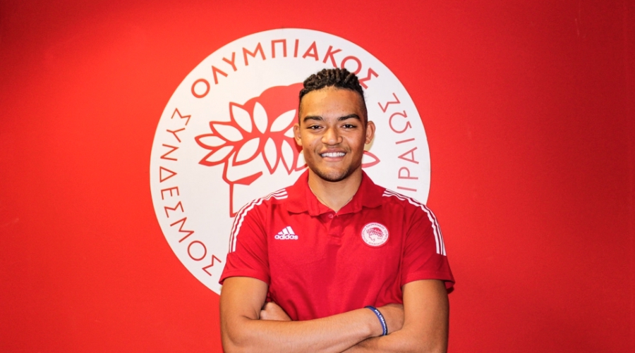 Πυροδότησε «βόμβα» με Εμμανουήλ Καραλή ο Ολυμπιακός