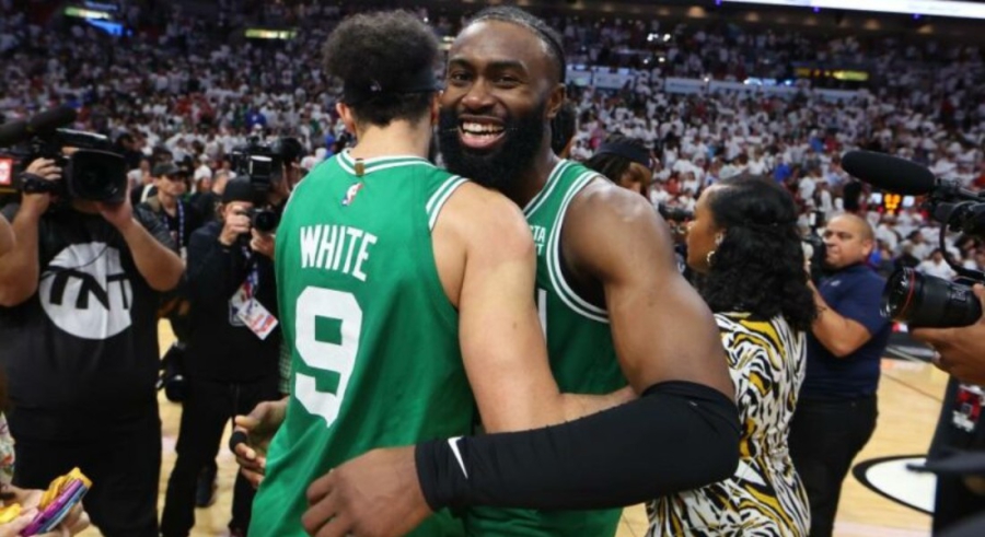 Χιτ - Σέλτικς 103-104: Buzzer beater από... το πουθενά με τον Ουάιτ και αγκαλιά με μια ιστορική ανατροπή η Βοστώνη (video)