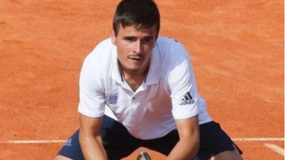 Στα ημιτελικά της Νανσί ο Πέτρος Τσιτσιπάς