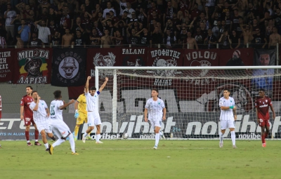 Λύτρωση και κορυφή, ψυχρολουσία και... βουνό: «Σωτήρας» Παλάσιος, «δάμασε» την ΑΕΛ!