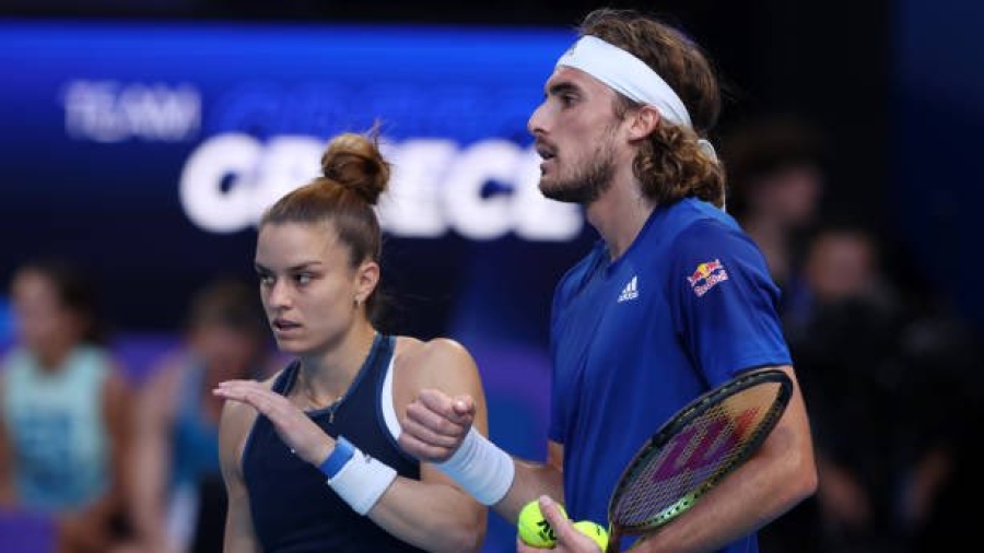 Προσπαθεί να... μεταπείσει τον Τσιτσιπά η Σάκκαρη: «Θέλω να παίξω στο μεικτό των Ολυμπιακών Αγώνων»