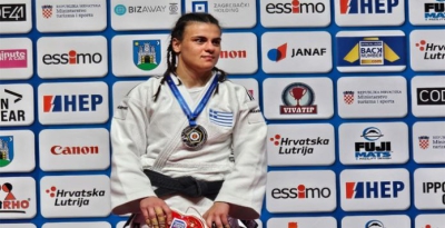 Η Τελτσίδου το είπε και το έκανε: Ασημένιο μετάλλιο στο Ζάγκρεμπ και… μήνυμα με φόντο το Παρίσι! (video)