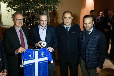 Ο Κυριάκος Μητσοτάκης με φανέλα του Αστέρα Τρίπολης (video)