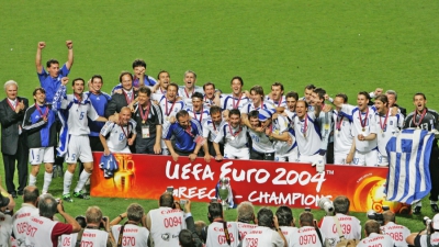 EURO 2004: H πρωταθλήτρια Ευρώπης που δεν... χρειαζόταν την μπάλα στα πόδια της! (video)