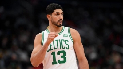 Καντέρ: «Αν έβαζα περούκα και αγωνιζόμουν στο WNBA θα είχα 60 πόντους μέσο όρο»