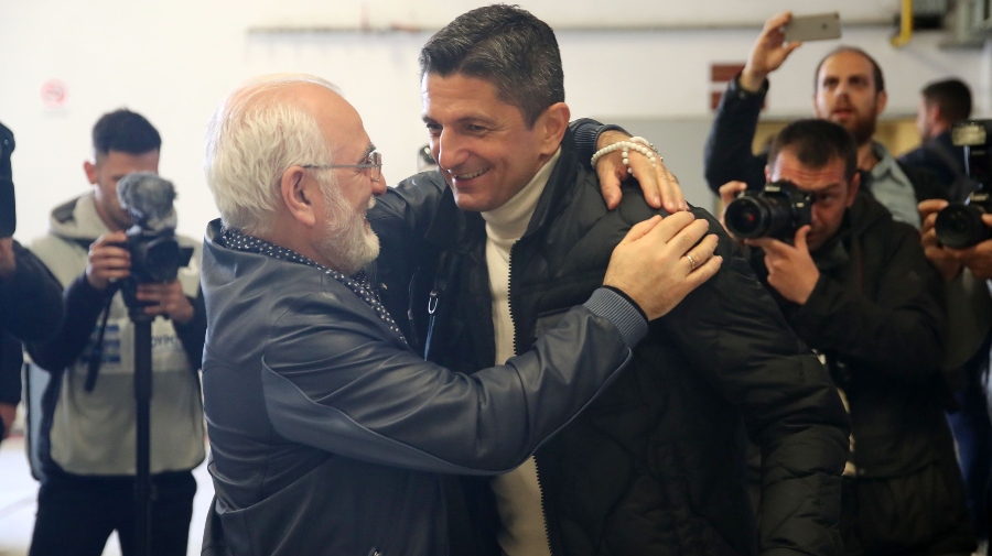 Λουτσέσκου «Όση πίεση και αν μου έβαλε ο Σαββίδης με θεωρεί οικογένεια του»