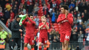 Λίβερπουλ: Ξανά «παλμοί» στο Άνφιλντ – Αποχώρησε με πρόβλημα ο Ρόμπερτσον (video)