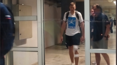 Ελλάδα - Σλοβενία: Με επιδέσμους στο γόνατο αποχώρησε από το ΟΑΚΑ ο τραυματίας Βλάτκο Τσάντσαρ!