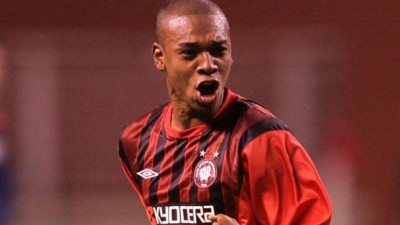 Επιστρέφει στην Ατλέτικο Παραναένσε μετά από 17 χρόνια ο Φερναντίνιο!