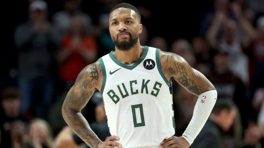 Αποθέωση, αλλά ήττα για Λίλαρντ: Ούτε ο Giannis γλύτωσε τον Ρίβερς από το 0/2! (video)