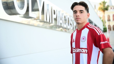 Ολυμπιακός: Ανακοίνωσε το Κολοκοτρώνη