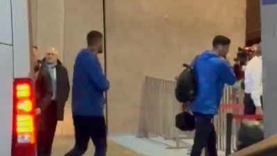 «Να φύγουμε… νικητές»: Έφτασε η αποστολή της Εθνικής στο «Μπόρις Παϊχάτζε»! (video)