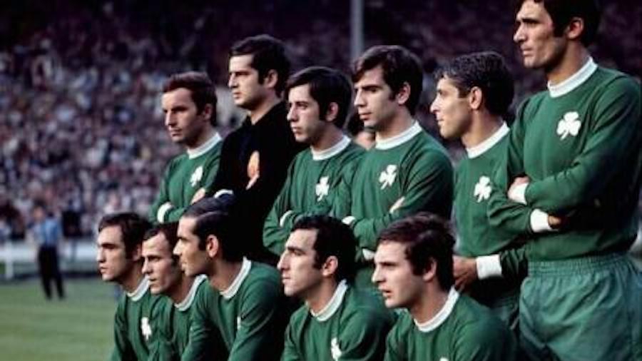 «Έντεκα εμείς, έντεκα και αυτοί»: Οι εκλεκτοί του Πούσκας έτοιμοι για τον τελικό, από άλλη λήψη (video)