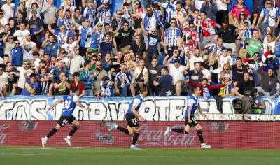 La Liga: «Αναπνέει» η Αλαβές – Απόλυτη μοιρασιά στο Ελ Σαδάρ!