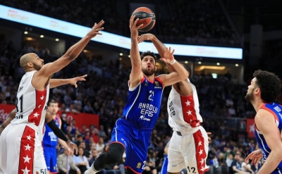 Στο Βελιγράδι και η Έφες! Κατέβαλε 75-70 τη λαβωμένη αλλά πεισματάρα Αρμάνι και περιμένει τον… Ολυμπιακό