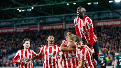 Η Μπρέντφορντ και οι… άλλοι τέσσερις, που «τιμώρησαν» Κλοπ και Γκουαρδιόλα την ίδια σεζόν! (video)