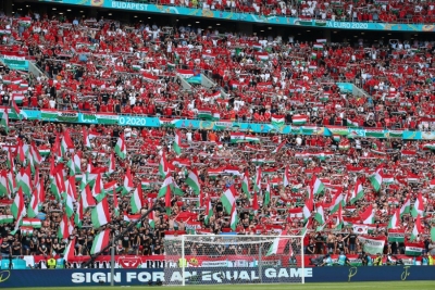 UEFA: Έρευνα για ρατσιστική συμπεριφορά στους αγώνες στης Puskas Arena