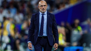 Ντε Λα Φουέντε: «Αυτοί οι απατεώνες δεν θα έπρεπε να έχουν θέση στο ποδόσφαιρο» (vid)