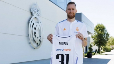 Ρεάλ Μαδρίτης: Ανακοίνωσε τον Ντζάναν Μούσα (video)