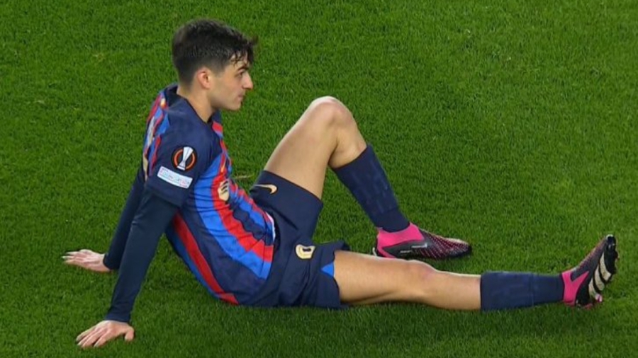 Μπαρτσελόνα - Μάντσεστερ Γιουνάιτεντ: Αποχώρησε με ενοχλήσεις πριν το ημίχρονο ο Πέδρι!