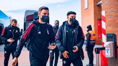 Έφτασαν οι «κόκκινοι διάβολοι» στο Ολντ Τράφορντ! (video)