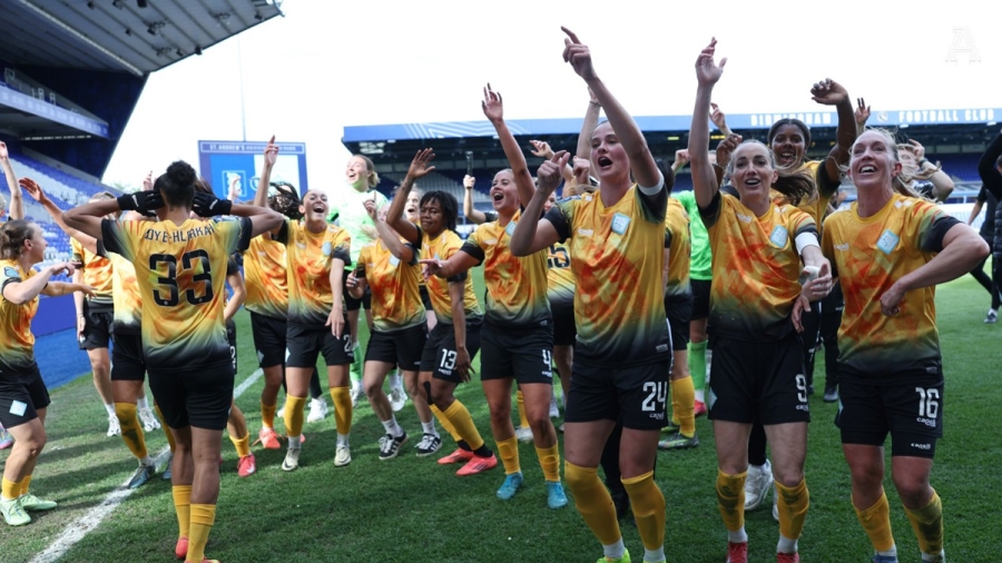 Η απόλυτη, γυναικεία ιστορία στην Αγγλία: Ανέβηκε στη «μεγάλη» κατηγορία η μοναδική… ανεξάρτητη ομάδα της WSL!