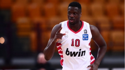 EuroLeague Top-10 με τον «ιπτάμενο» Φαλ στην κορυφή! (video)