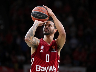 Έγινε Γερμανός και ταξιδεύει στην Κολωνία ο Ουάιλερ Μπαμπ!