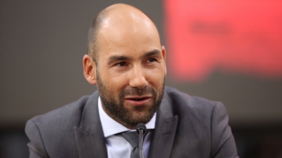 Πλησιάζει στο Περιστέρι ο Σπανούλης!