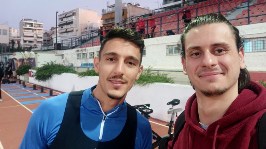 Ο Δημήτρης Γιαννούλης στο BN Sports: «Στην Εθνική δεν υπάρχει ανταγωνισμός όπως στους συλλόγους, είμαστε μία οικογένεια»