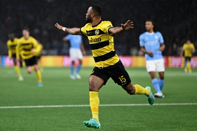 Τέτοια λόμπα ούτε στο FIFA, αλλά ο Ελία την «έκανε» στη Σίτι! (video)