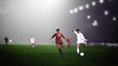 Χαμένη στην ομίχλη: Η νύχτα που ο Άγιαξ του Κρόιφ «σκόρπισε» τη Λίβερπουλ!