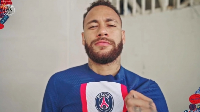 Παρί Σεν Ζερμέν: Με Νεϊμάρ η παρουσίαση της νέας φανέλας (video)