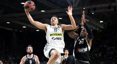 Έξουμ: «Να καρφώσω πάνω σε άμυνα του Ταβάρες»