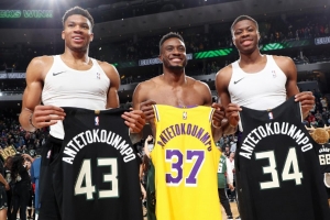 Γιάννης Αντετοκούνμπο σε Κώστα: «Έχουμε και εμείς τώρα πρωτάθλημα…»