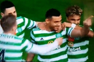 Σέλτικ - Σεντ Τζόνστον 1-0: Ο Γιώργος Γιακουμάκης πέτυχε το πρώτο του γκολ με τους «κέλτες» (video)