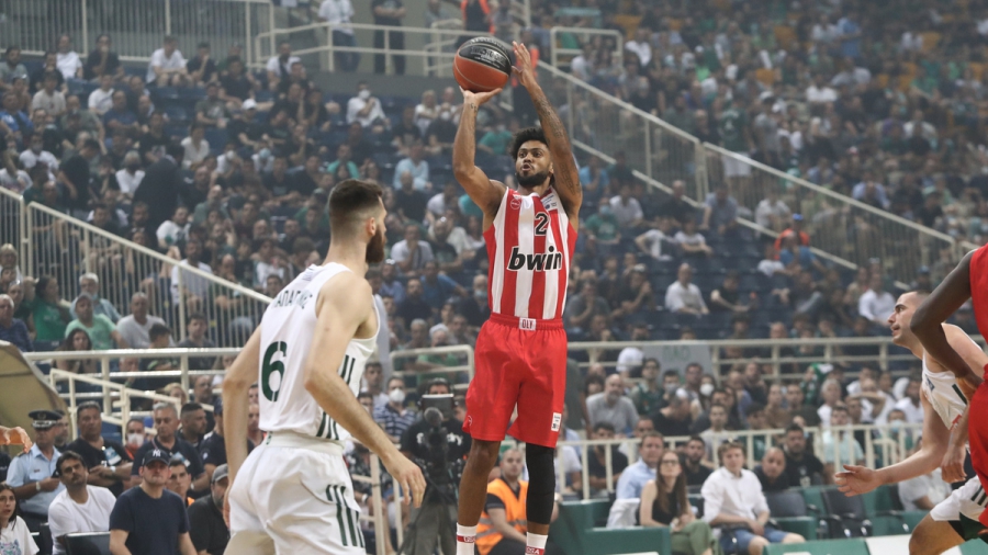 Ιστορικό ρεκόρ η 6η συνεχόμενη νίκη του Ολυμπιακού επί του Παναθηναϊκού (video)