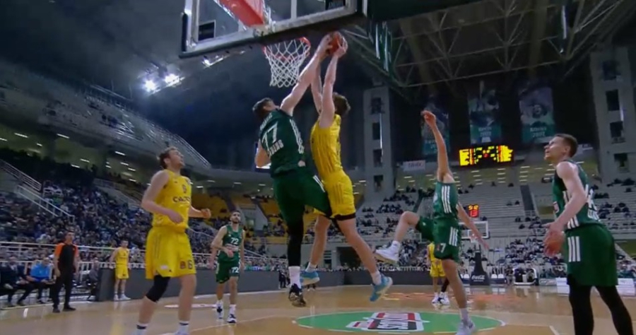 Το Top-10 της EuroLeague με το buzzer beater του Πάντερ και μία «δόση» από Παναθηναϊκό (video)