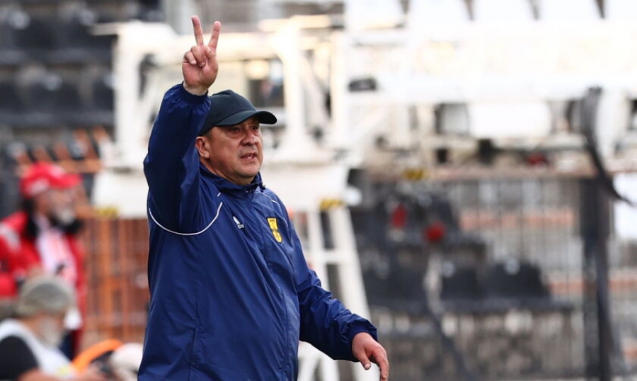 Μπούργος: «Δεν έχουμε μιλήσει ακόμα για τον προγραμματισμό της επόμενης σεζόν»