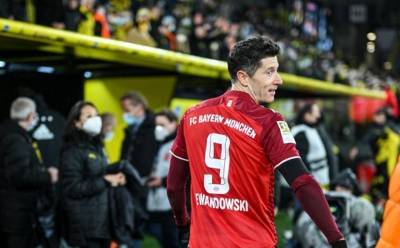 Μπορούσια Ντόρτμουντ – Μπάγερν Μονάχου: Πίκαραν τον Λεβαντόφσκι φωνάζοντας «Μέσι, Μέσι» οι οπαδοί των Βεστφαλών