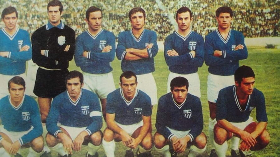 Εκείνο το μεσημέρι που η «τσίχλα των ματιών» ερωτεύτηκε παράφορα το «παιχνίδι των λαών»!