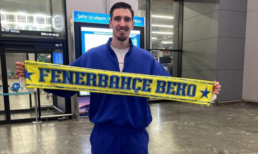 Επιστροφή στην Πόλη: Ο Ντε Κολό ξανά στη Φενέρμπαχτσε!