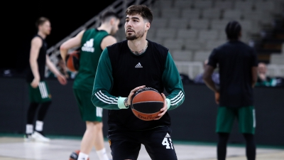 «Πονοκέφαλος» για Παναθηναϊκό: Στο νοσοκομείο ο Χουάντσο, δύσκολα στο game 2 με Μακάμπι!