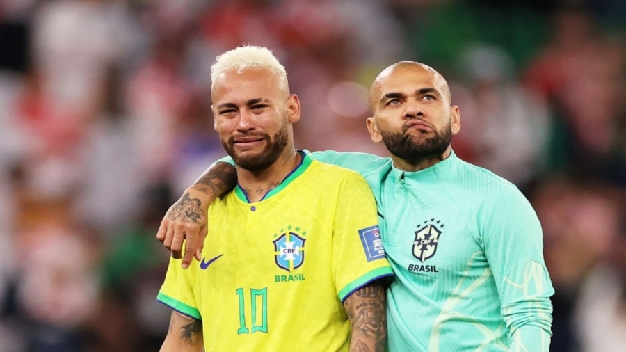 Ντάνι Άλβες για Νεϊμάρ : «Δεν νομίζω ότι είναι το τελευταίο του. Το βραζιλιάνικο ποδόσφαιρο τον χρειάζεται»