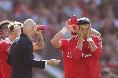 Τεν Χαγκ: «Ο Ρονάλντο θα μείνει στη Γιουνάιτεντ» (video)