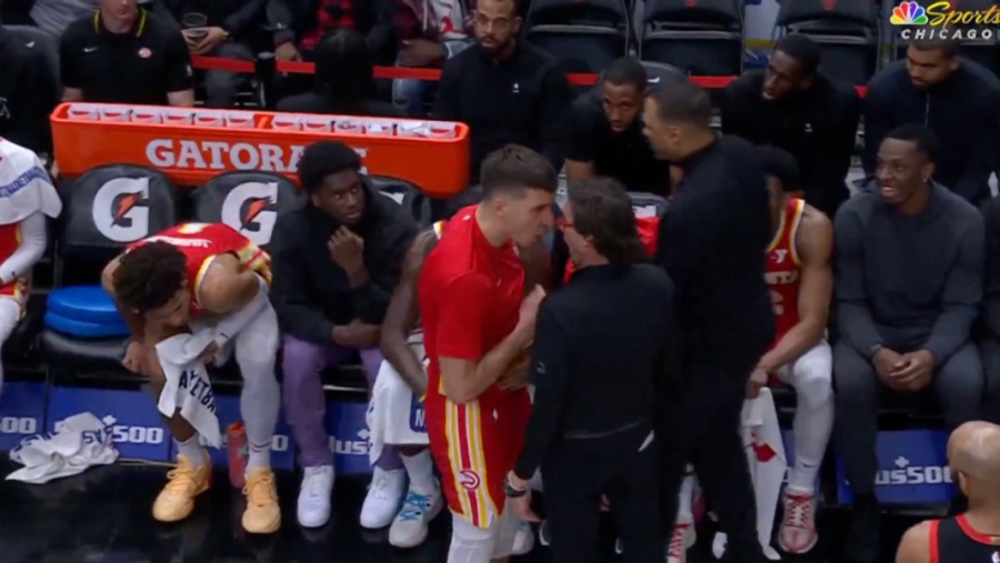 Ο Μπογκντάνοβιτς «τρελάθηκε» και όρμησε προς τον προπονητή του, Κουίν Σνάιντερ! (video)