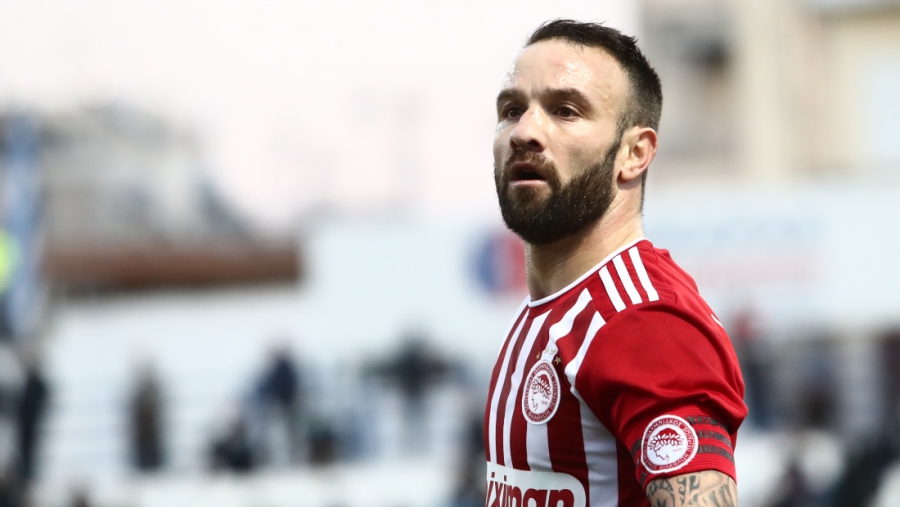 Ολυμπιακός: Ξεπέρασε τον Ιμπαγάσα ο Βαλμπουενά κι έγινε ο γηραιότερος σκόρερ!