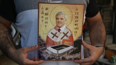 Ο Δημήτρης Μελισσανίδης έγινε... εικόνισμα ως «Άγιος γηπεδοφτιάχτης»!