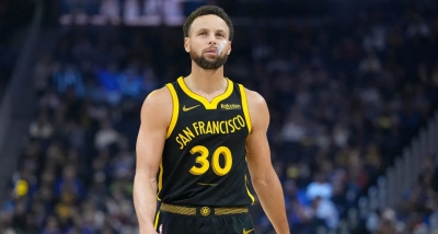 Την τελευταία φορά που ο Κάρι δεν έβαλε τρίποντο, ο Ντουράντ ήταν συμπαίκτης του και ο Γουέιντ έπαιζε ακόμα! (video)